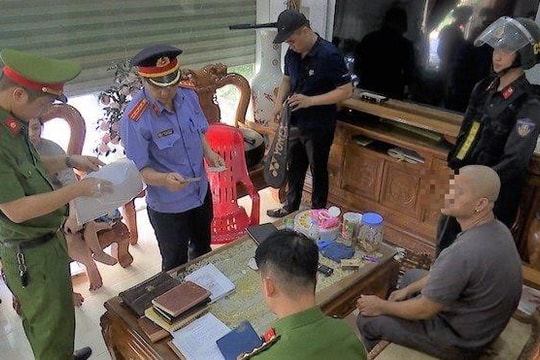 6 người trong cùng một gia đình điều hành đường dây “bốc bát họ” lãi suất cao