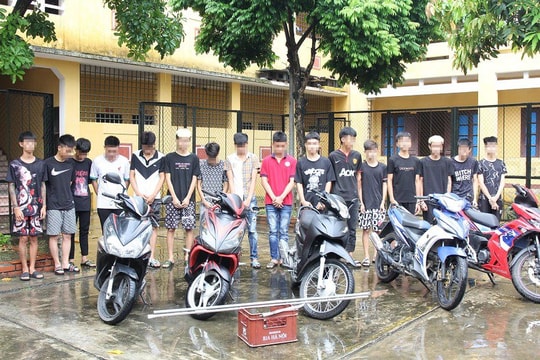 Khởi tố nhóm thanh niên rượt đánh nhau trên cao tốc
