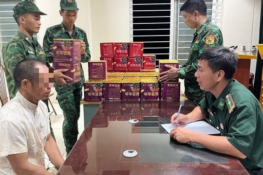 Bắt quả tang đối tượng vận chuyển 168 kg pháo nổ trái phép qua biên giới