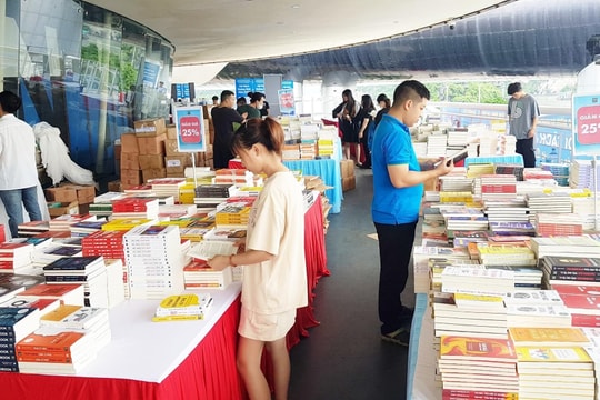 60 gian hàng tham gia Hội sách Quảng Ninh 2023