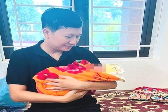 Nghệ An: Cháu bé bị bỏ rơi gần phòng khám bệnh