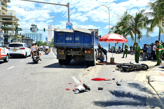 Đà Nẵng: Nữ du khách bị xe tải cán tử vong