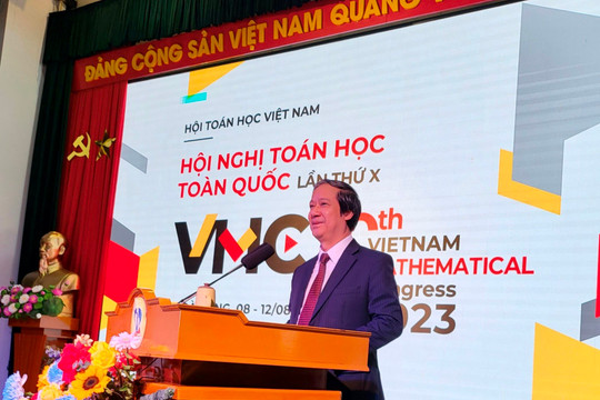 Bộ trưởng Nguyễn Kim Sơn: Toán học cần tích cực đổi mới theo hướng phát triển tư duy cho người học