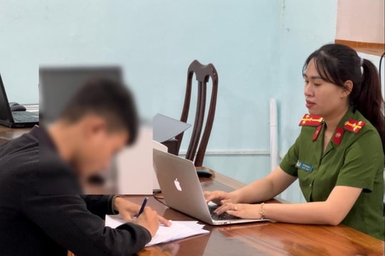 Cháu dựng chuyện bị cướp tài sản để "xù tiền" bà nội