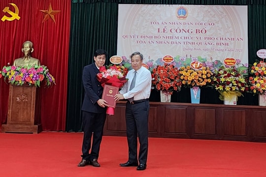 Công bố và trao Quyết định bổ nhiệm Phó Chánh án TAND tỉnh Quảng Bình