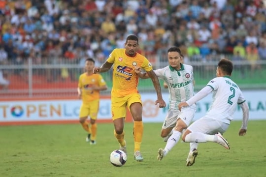 Khúc cua quyết định của V-League 2023