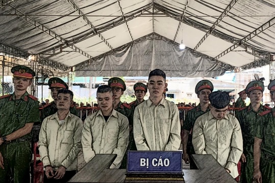 Mâu thuẫn trên mạng, mang súng đi bắn người
