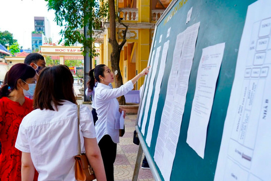 Vì sao bãi bỏ 10 Thông tư về tuyển dụng, nâng ngạch công chức, thăng hạng viên chức?
