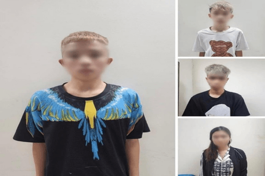 Bị cướp điện thoại thoại khi đang ngồi trước cửa nhà