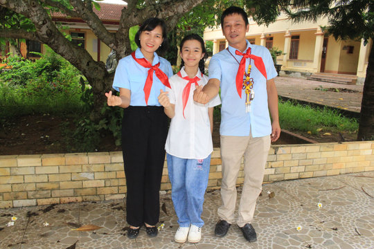 Chuyện giờ mới kể về gia đình Tổng phụ trách Đội giỏi- Bài 2: Thầm lặng hy sinh vì thế hệ trẻ