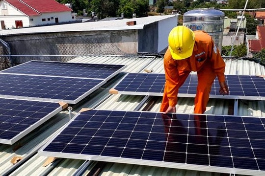 Hà Nội: Đặt mục tiêu 50% tòa nhà công sở sử dụng điện mặt trời mái nhà