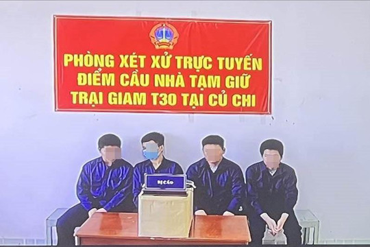 Băng cướp "nhí" đe dọa nạn nhân bằng súng nhựa