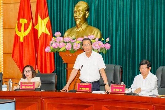Đoàn khảo sát của Ban Kinh tế Trung ương  làm việc với Thành ủy Hải Phòng