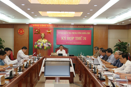 Bí thư Tỉnh ủy Bến Tre vi phạm "đến mức phải xem xét kỷ luật"