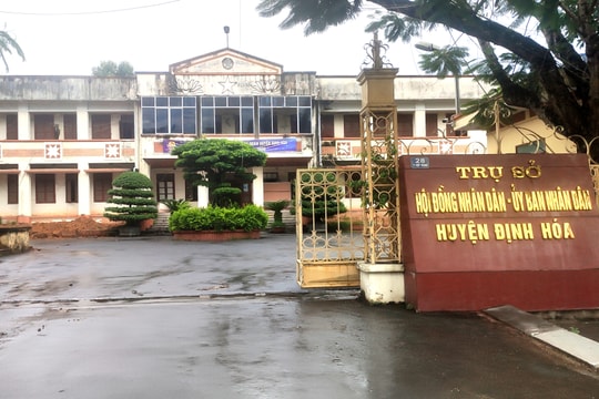 Thái Nguyên: Huyện miền núi không có phòng Y tế vì khó tuyển nhân sự