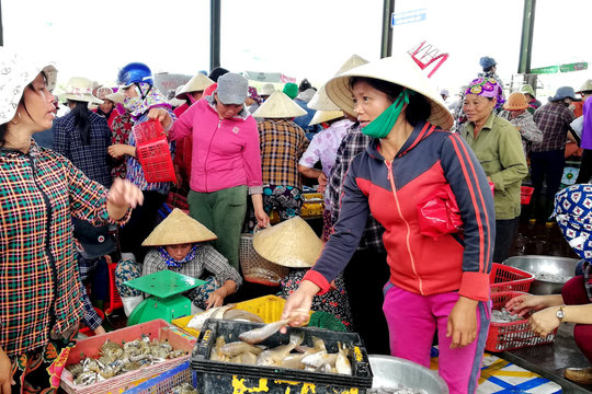 Nỗ lực vươn lên của phụ nữ vùng biển
