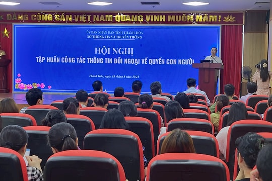 Tập huấn công tác thông tin đối ngoại về quyền con người