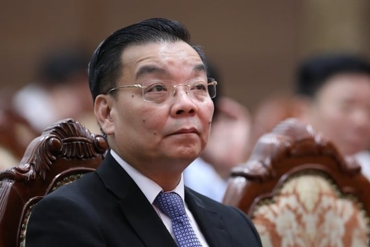 Việt Á được ông Chu Ngọc Anh ký quyết định khen thưởng nhằm “đánh bóng” thương hiệu như thế nào?