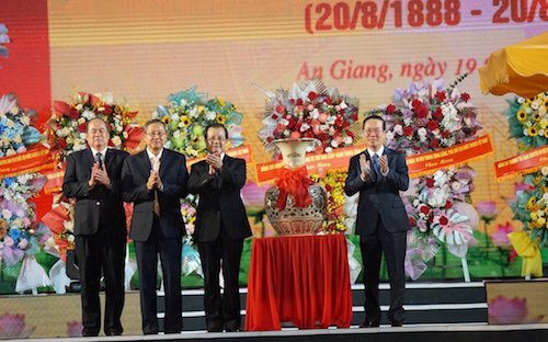 Long trọng tổ chức Lễ kỷ niệm 135 năm Ngày sinh Chủ tịch Tôn Đức Thắng