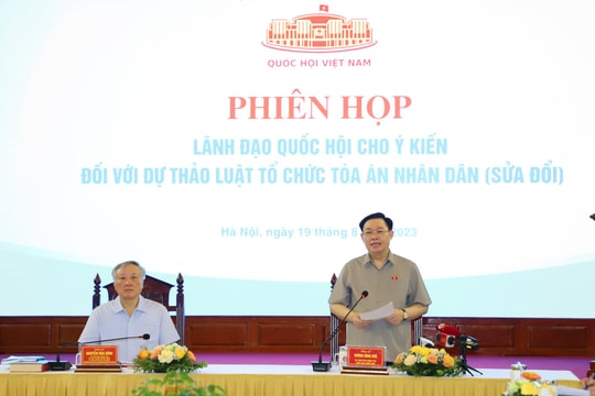 Chủ tịch Quốc hội Vương Đình Huệ chủ trì phiên họp về dự thảo Luật Tổ chức TAND (sửa đổi)
