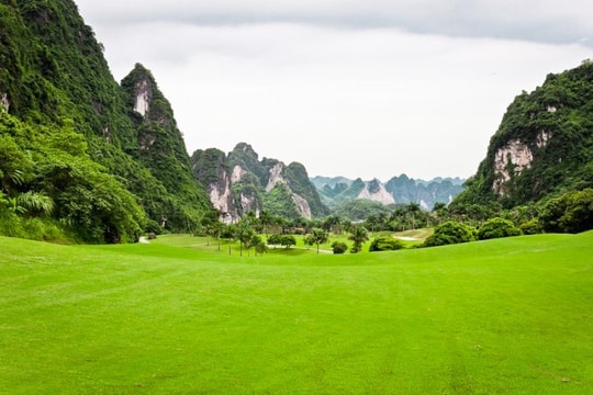 Hòa Bình: Quy hoạch 40 sân golf, không dùng đất rừng