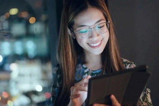 Người lao động Singapore nhanh nhất thế giới trong việc áp dụng công nghệ AI