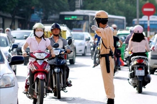 Hàng loạt hành vi vi phạm Luật Giao thông đường bộ bị xử lý