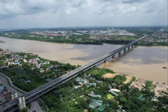 Hà Nội: Phân luồng giao thông tầng 2 cầu Thăng Long phục vụ thử tải