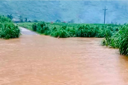 Hà Giang: Mưa lớn diện rộng, nhiều tuyến đường giao thông bị chia cắt