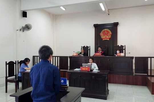 Lĩnh án của hai Tòa án vì các hành vi phạm tội