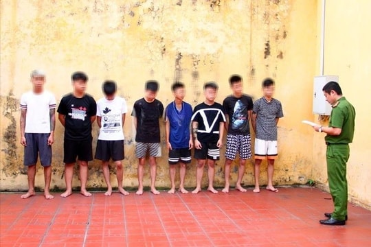Tạm giữ 8 đối tượng bắt người trái pháp luật