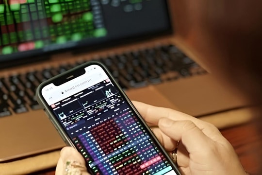 Sập bẫy app chứng khoán lừa đảo, mất trắng hơn 1 tỷ đồng