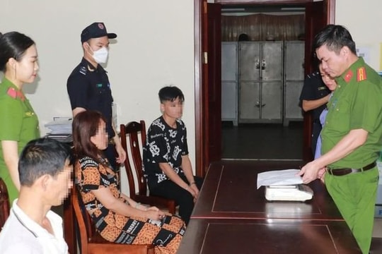 Vừa ra tù về tội mua bán người, lại rủ nhau buôn ma túy