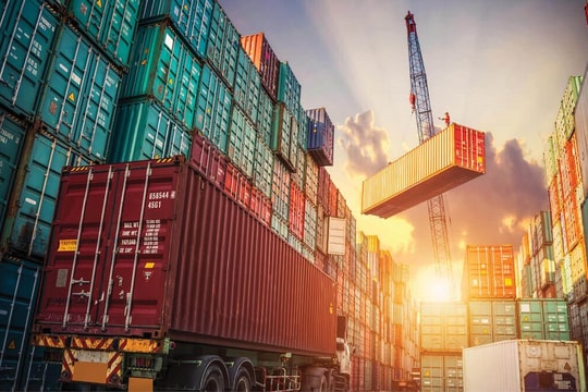 Việt Nam đón 60.000 lượt tàu biển trong 7 tháng đầu năm