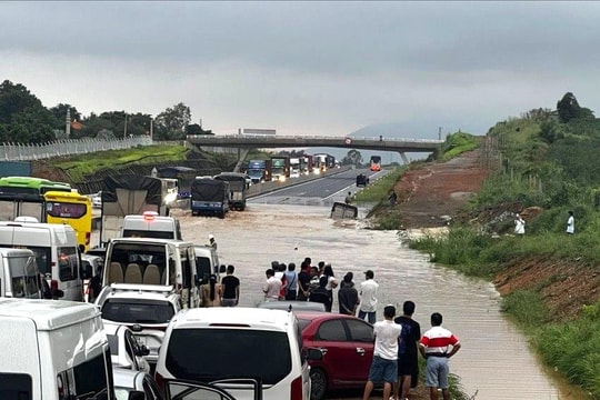 Cao tốc Phan Thiết - Dầu Giây ngập: Cần có giải pháp xử lý triệt để 
