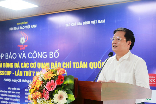  12 đội bóng tranh tài vòng chung kết giải Press Cup toàn quốc 