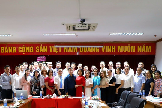Nâng cao đạo đức hành nghề của công chứng viên
