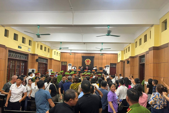 Tòa trả hồ sơ, yêu cầu điều tra rõ nguyên Phó Bí thư Tỉnh đoàn Yên Bái "lo cơ chế" thế nào?