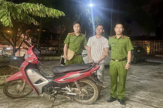 Hai giờ truy bắt nghi phạm cướp xe ôm trong đêm ở Lào Cai
