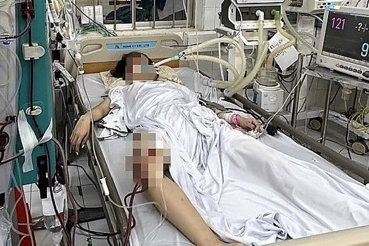 Hai dì cháu cùng nhập viện cấp cứu sau khi uống rượu