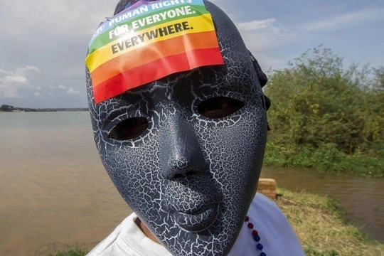 Uganda: Người vi phạm luật chống đồng tính có thể nhận án tử hình