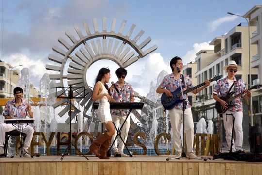 Meyhomes Capital Phú Quốc: Lễ hội bia đầu tiên tại “Con đường lễ hội 4 mùa”