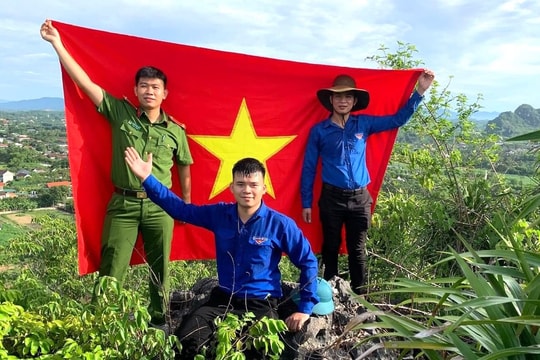 Rực rỡ sắc cờ chào mừng ngày Quốc khánh