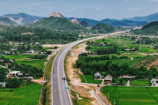 Chính thức chạy thẳng cao tốc Hà Nội tới Nghệ An từ hôm nay (1/9)