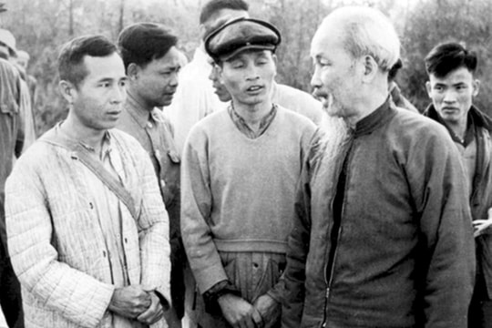 Tư tưởng Chủ tịch Hồ Chí Minh về công tác cán bộ