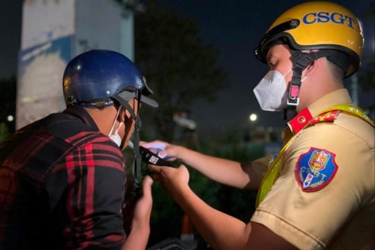 Gần 2.300 tài xế vi phạm nồng độ cồn trong ngày 2/9