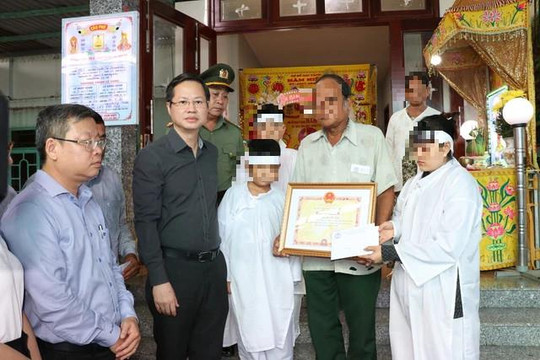 Đề nghị truy tặng Huân chương Dũng cảm công dân quên mình cứu người trong vụ cháy ở Phan Thiết