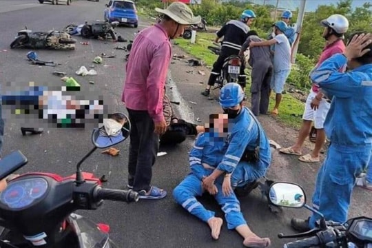 Vấn đề pháp lý vụ xe ô tô tông hàng loạt xe máy dừng chờ đèn đỏ ở Bình Thuận