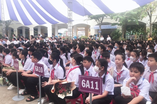 Học sinh miền Tây nô nức bước vào năm học mới 2023 - 2024