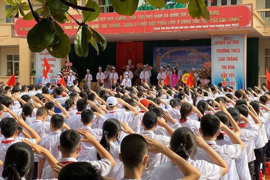 Quảng Ninh: Tưng bừng Ngày hội toàn dân đưa trẻ đến trường
